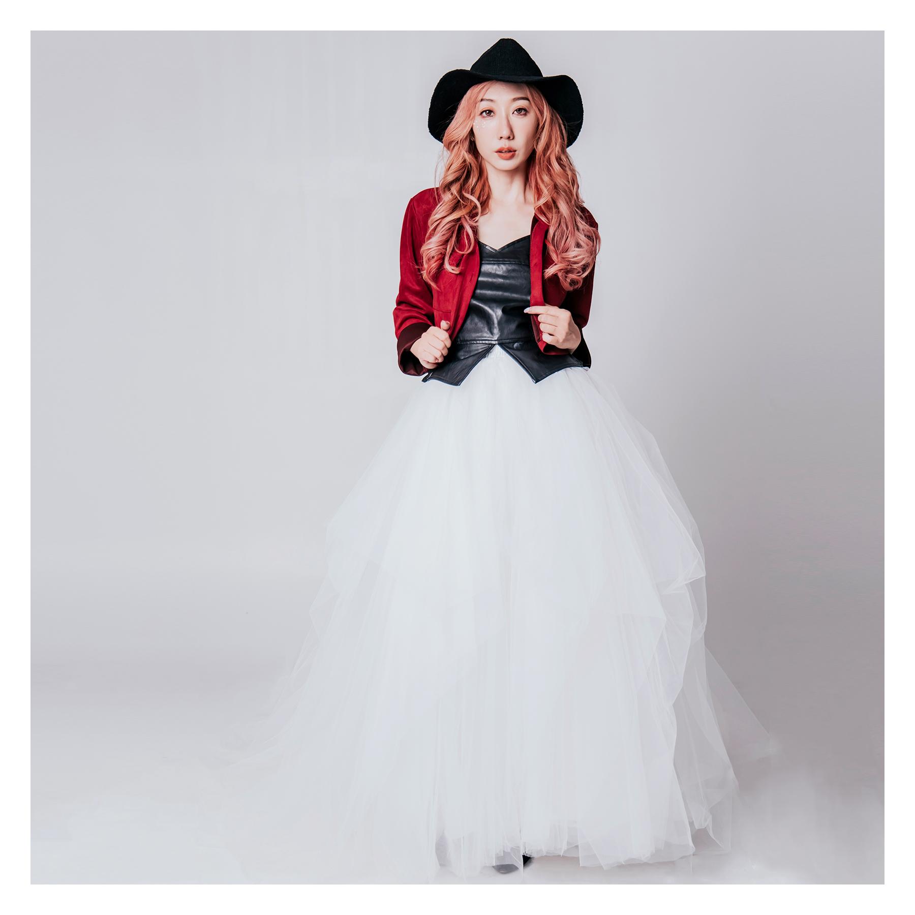 百變婚紗,紗裙寫真,婚紗寫真風格,創意婚紗,便服搭婚紗,個人婚紗,閨蜜婚紗,情侶婚紗,個性婚紗穿搭,紗裙搭配,婚紗攝影推薦,自由婚紗風格