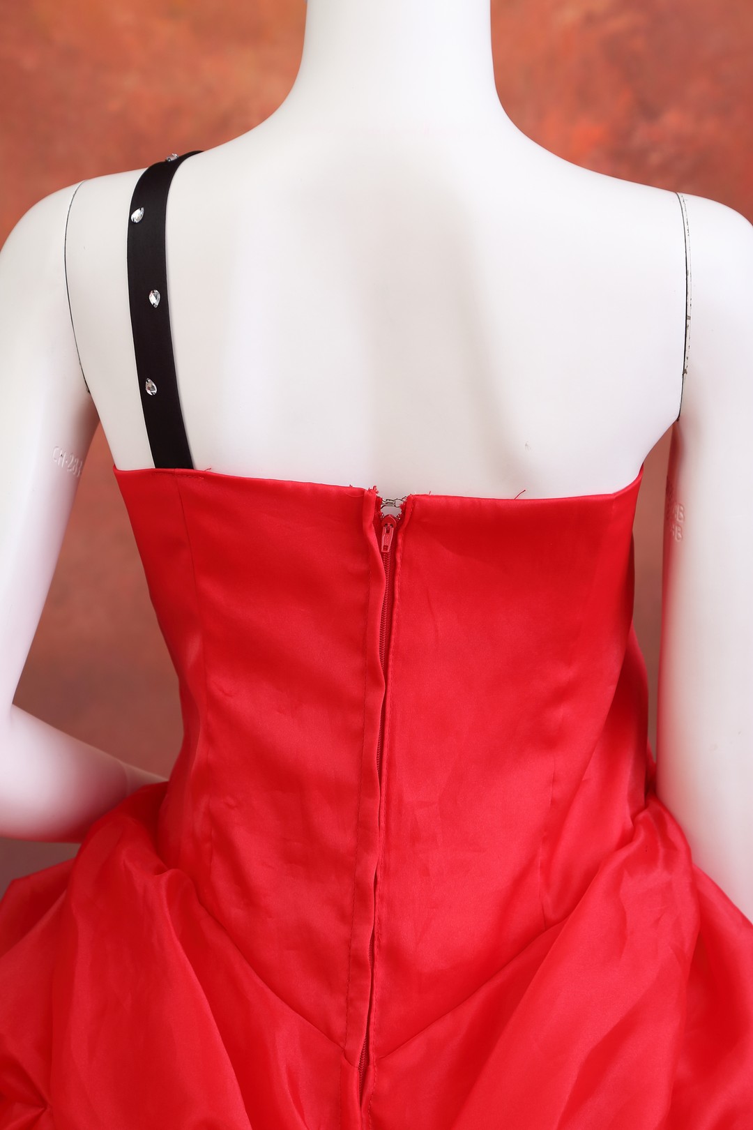 拍照禮服,宴客禮服,晚宴禮服,宴會禮服,禮服租借,禮服款式,晚禮服,禮服出租,禮服洋裝,禮服婚紗,禮服推薦