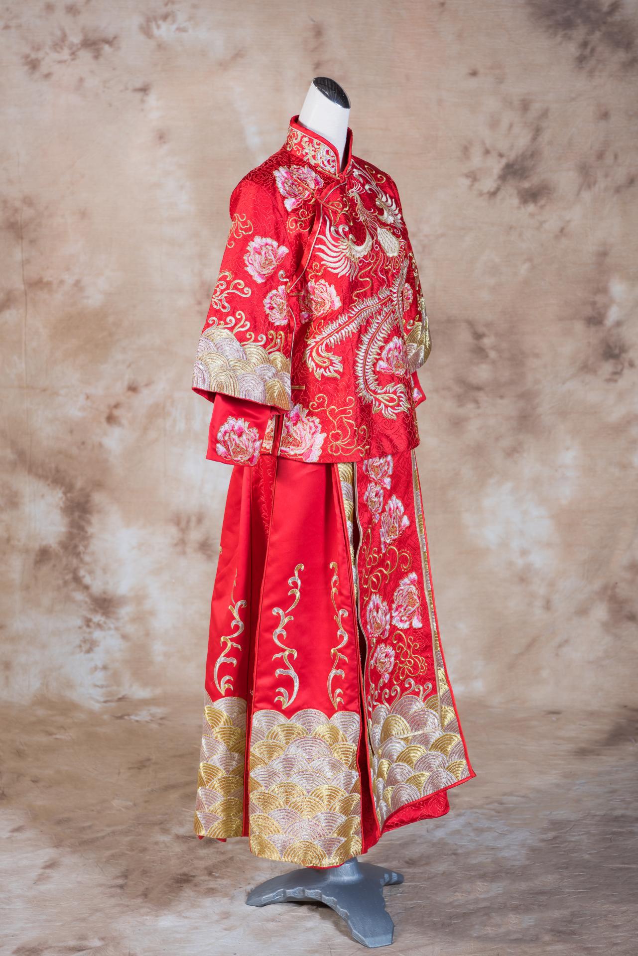 拍照秀禾服,宴客秀禾服,秀禾服,中式禮服,中式婚紗,龍鳳褂,秀禾服款式,秀禾服租借,秀禾服婚紗