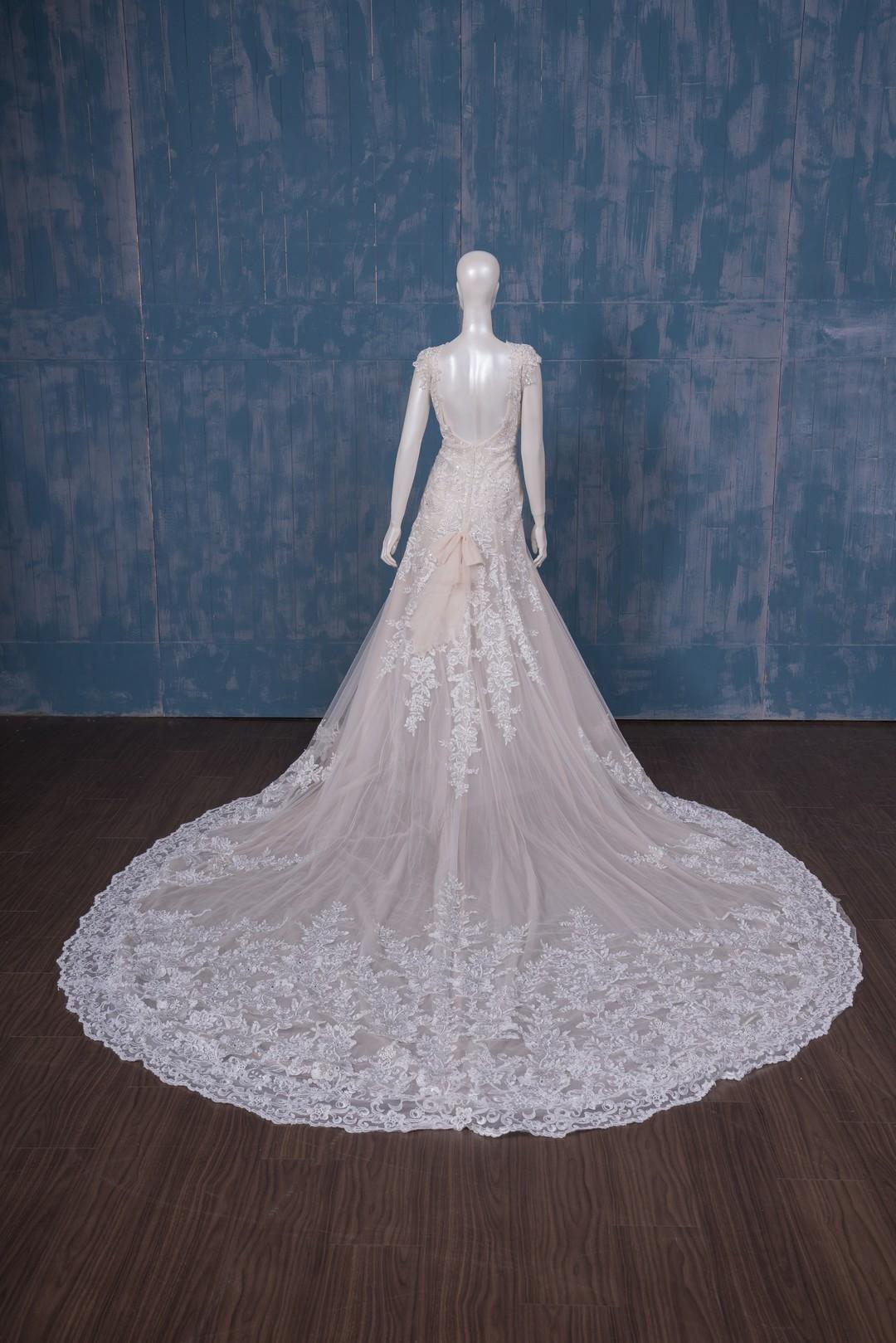 拍照類白紗,宴客類白紗,宴客白紗,類白紗,輕婚紗,婚紗禮服,白紗禮服,禮服租借,白紗款式,類白紗推薦,婚禮白紗