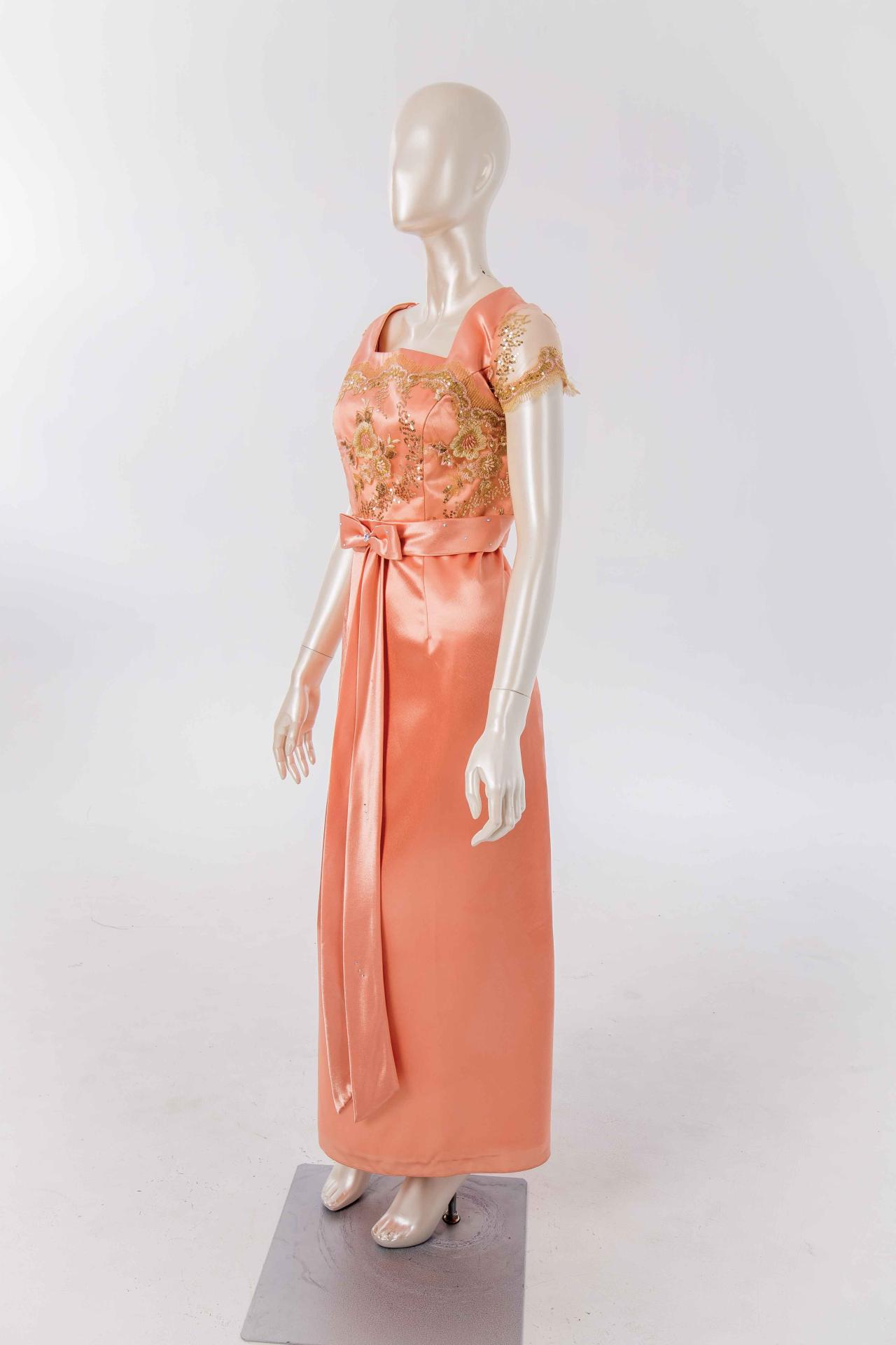 媽媽禮服,媽媽服,媽媽禮服出租,媽媽禮服推薦,媽媽禮服價格,媽媽服租借,媽媽服裝