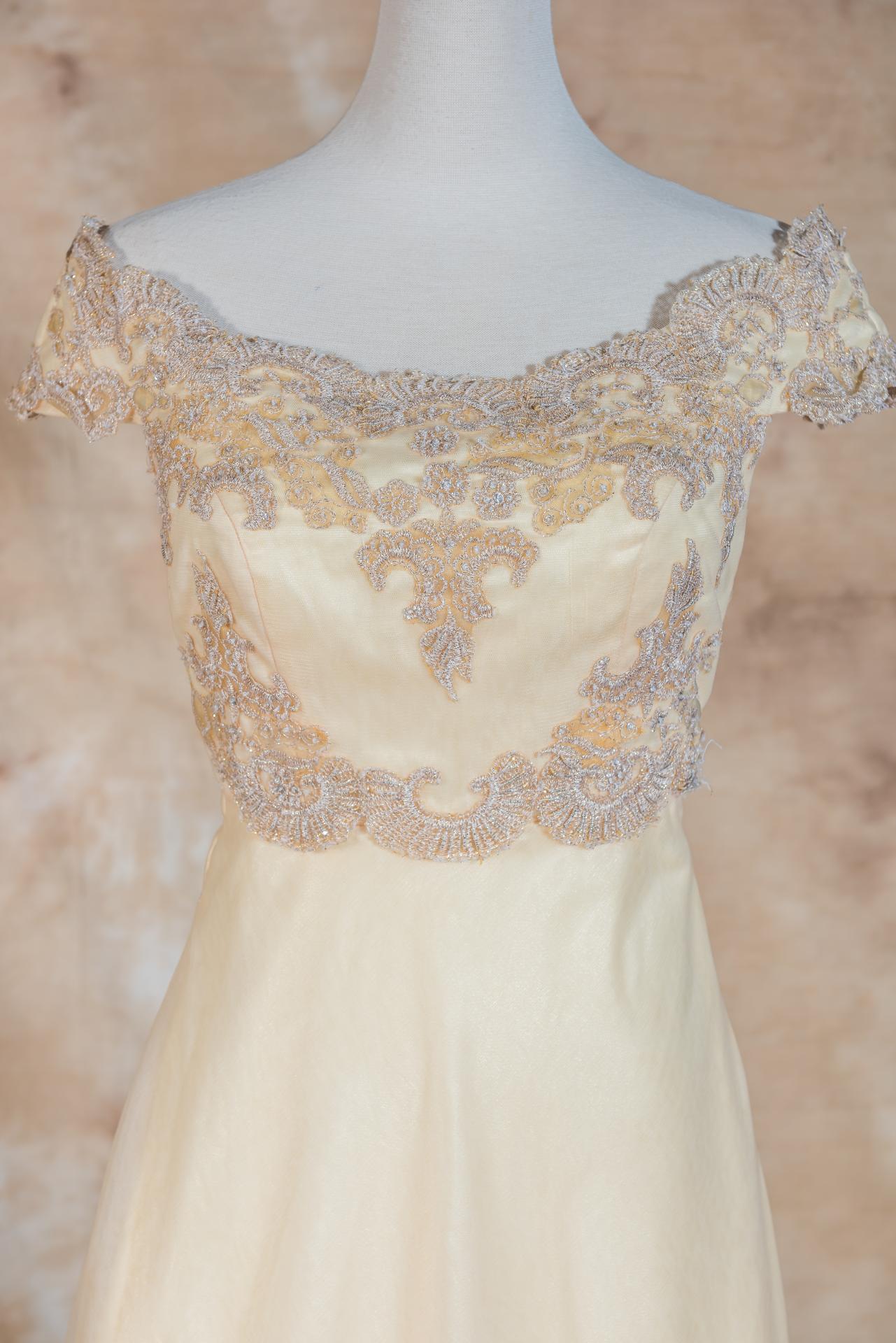 媽媽禮服,媽媽服,媽媽禮服出租,媽媽禮服推薦,媽媽禮服價格,媽媽服租借,媽媽服裝